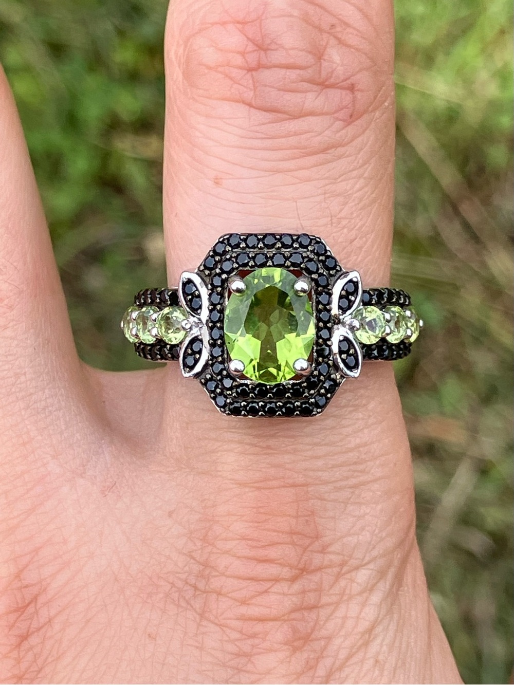 Natural Peridot Black Spinel Sterling Silver Ring Size 10